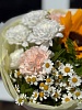 Букет с подсолнухом и ромашкой "Солнце"
