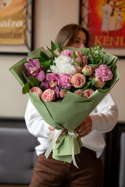 Букет с орхидеей "Таинственное очарование"