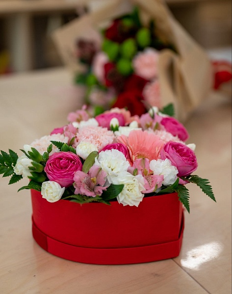 Композиция "С любовью"